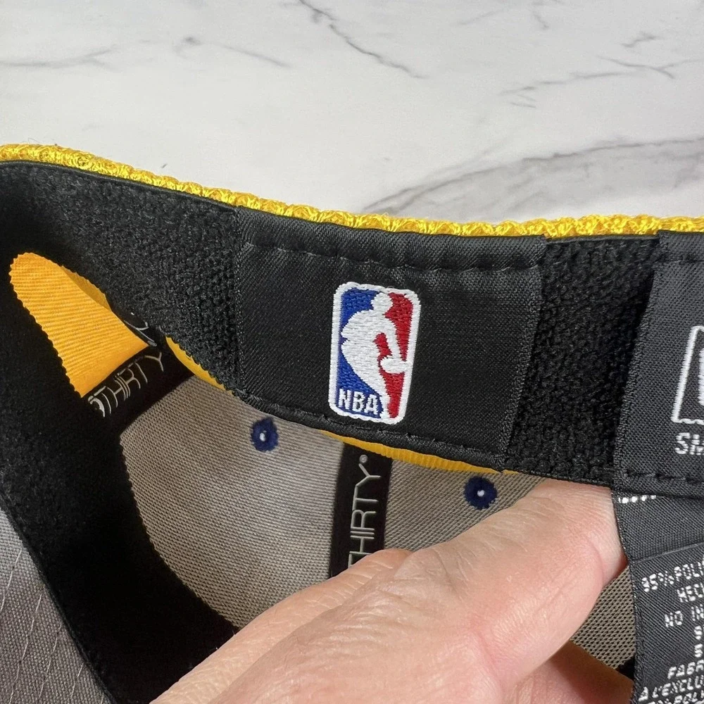 Golden State Warriors Hat Cap Fitted Small Medium Basketball New Era 39Thirty‎